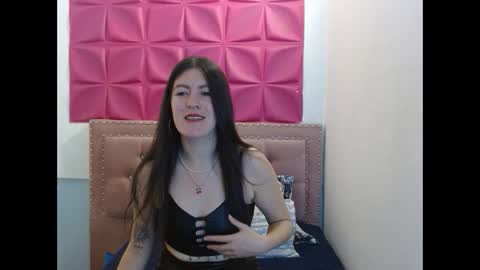 Snapshot of lyacoopper chatting on 12-16-25, 03:50 lyacoopper online show from 12-16-25, 03:50