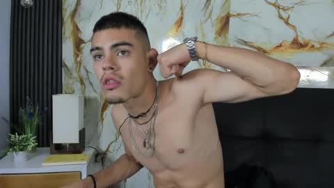 Snapshot of lycan_fox chatting on 05-31-26, 09:27 TELL ME LYCAN online show from 05-31-26, 09:27