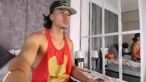 Snapshot of lycan_mushu chatting on 06-17-26, 02:47 Lycan online show from 06-17-26, 02:47