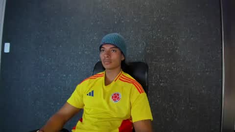 Snapshot of lycan_mushu chatting on 07-04-26, 02:51 Lycan online show from 07-04-26, 02:51