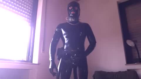 Snapshot of lycas30 chatting on 03-10-26, 11:37 lycas30 online show from 03-10-26, 11:37