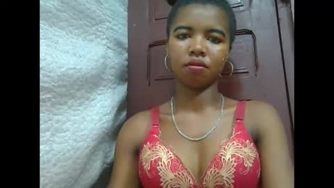 Snapshot of lydialarin chatting on 02-23-25, 09:55 Lydiah online show from 02-23-25, 09:55