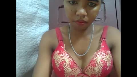 Snapshot of lydialarin chatting on 02-23-25, 12:59 Lydiah online show from 02-23-25, 12:59