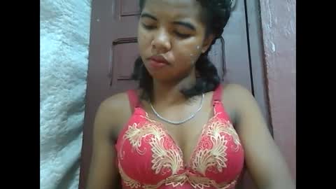 Snapshot of lydialarin chatting on 02-27-25, 03:25 Lydiah online show from 02-27-25, 03:25