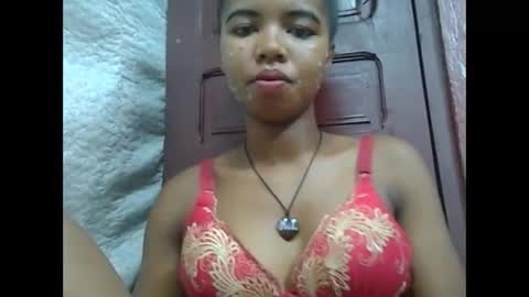 Snapshot of lydialarin chatting on 02-27-25, 07:04 Lydiah online show from 02-27-25, 07:04