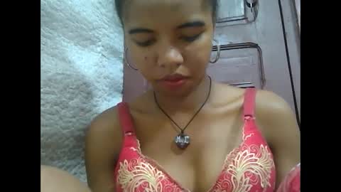 Snapshot of lydialarin chatting on 02-28-25, 06:32 Lydiah online show from 02-28-25, 06:32