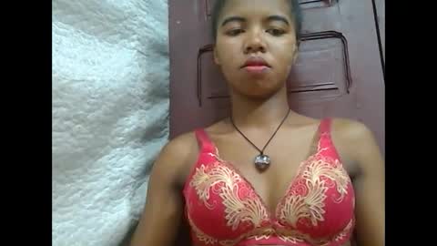 Snapshot of lydialarin chatting on 03-01-25, 06:43 Lydiah online show from 03-01-25, 06:43