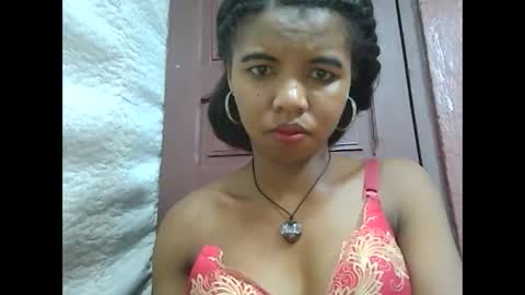 Snapshot of lydialarin chatting on 03-02-25, 01:05 Lydiah online show from 03-02-25, 01:05