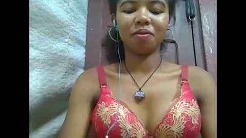 Snapshot of lydialarin chatting on 03-03-25, 05:50 Lydiah online show from 03-03-25, 05:50