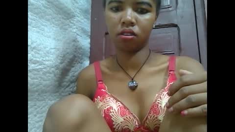 Snapshot of lydialarin chatting on 03-07-25, 06:24 Lydiah online show from 03-07-25, 06:24