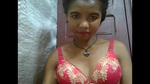 Snapshot of lydialarin chatting on 03-10-25, 06:38 Lydiah online show from 03-10-25, 06:38