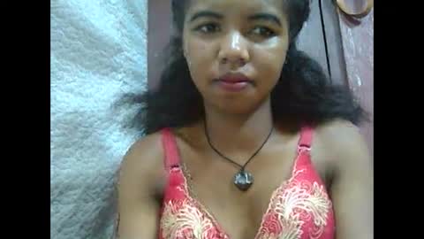 Snapshot of lydialarin chatting on 03-10-25, 12:48 Lydiah online show from 03-10-25, 12:48