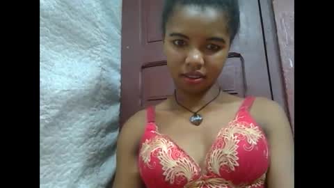 Snapshot of lydialarin chatting on 03-11-25, 03:37 Lydiah online show from 03-11-25, 03:37