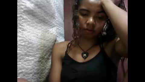 Snapshot of lydialarin chatting on 09-18-25, 08:00 Lydiah online show from 09-18-25, 08:00