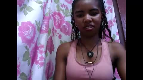 Snapshot of lydialarin chatting on 10-04-25, 06:33 Lydiah online show from 10-04-25, 06:33