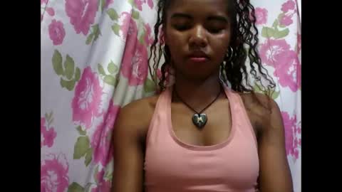 Snapshot of lydialarin chatting on 10-13-25, 03:12 Lydiah online show from 10-13-25, 03:12