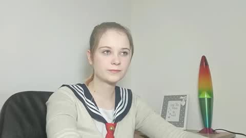 Snapshot of lydiasunny chatting on 09-18-25, 06:10 Lydia online show from 09-18-25, 06:10