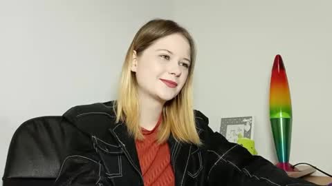 Snapshot of lydiasunny chatting on 10-09-25, 06:28 Lydia online show from 10-09-25, 06:28