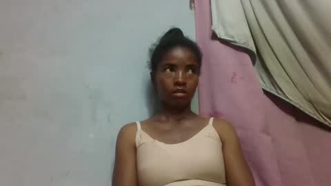 Snapshot of lydie856696 chatting on 04-20-26, 06:42 lydie856696 online show from 04-20-26, 06:42