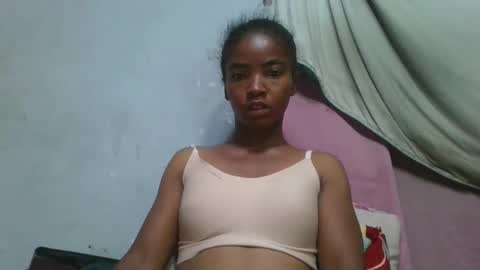 Snapshot of lydie856696 chatting on 04-28-26, 02:27 lydie856696 online show from 04-28-26, 02:27