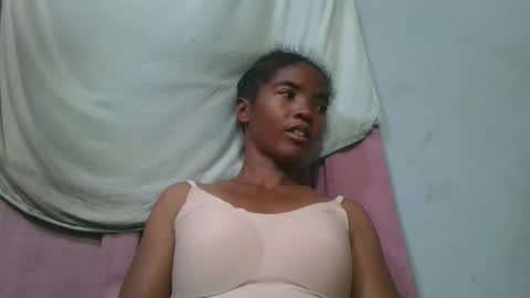 Snapshot of lydie856696 chatting on 04-30-26, 05:36 lydie856696 online show from 04-30-26, 05:36