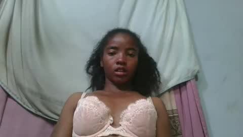 Snapshot of lydie856696 chatting on 05-03-26, 03:01 lydie856696 online show from 05-03-26, 03:01