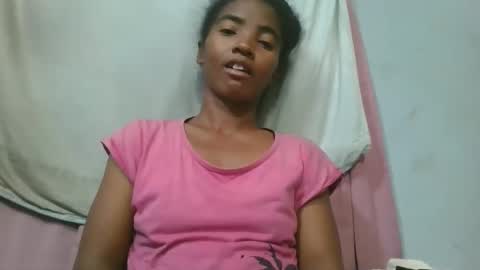 Snapshot of lydie856696 chatting on 05-14-26, 08:10 lydie856696 online show from 05-14-26, 08:10
