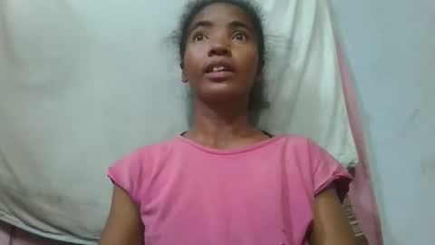 Snapshot of lydie856696 chatting on 05-18-26, 04:07 lydie856696 online show from 05-18-26, 04:07