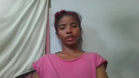 Snapshot of lydie856696 chatting on 05-18-26, 04:46 lydie856696 online show from 05-18-26, 04:46