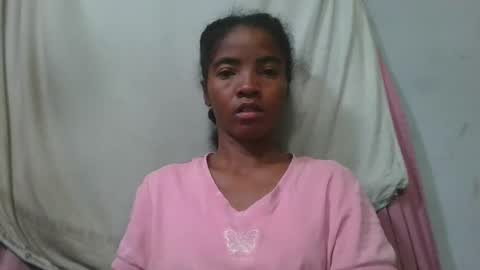 Snapshot of lydie856696 chatting on 05-21-26, 08:05 lydie856696 online show from 05-21-26, 08:05