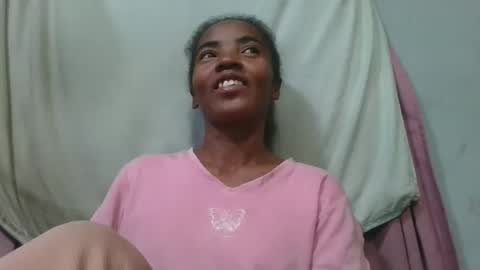 Snapshot of lydie856696 chatting on 05-24-26, 03:06 lydie856696 online show from 05-24-26, 03:06
