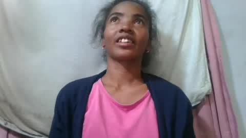 Snapshot of lydie856696 chatting on 06-13-26, 08:23 lydie856696 online show from 06-13-26, 08:23