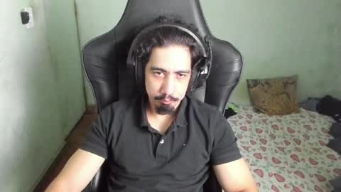 Snapshot of lyg7 chatting on 02-12-26, 06:41 Gothdaddy online show from 02-12-26, 06:41