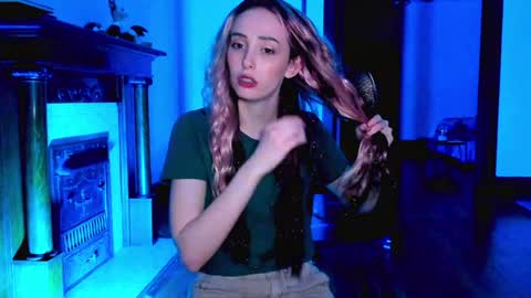 LylacDoll online show from 12-16-24, 12:59