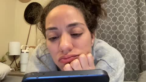 Olivia online show from 03-02-25, 03:02