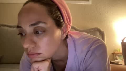 Olivia online show from 09-28-25, 06:19