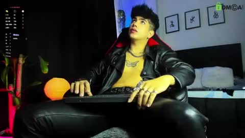 Snapshot of lylebennett_ chatting on 06-14-26, 06:10 Lyle Bennett Freelance Model online show from 06-14-26, 06:10