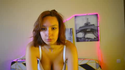 Lylian online show from 09-21-25, 06:59