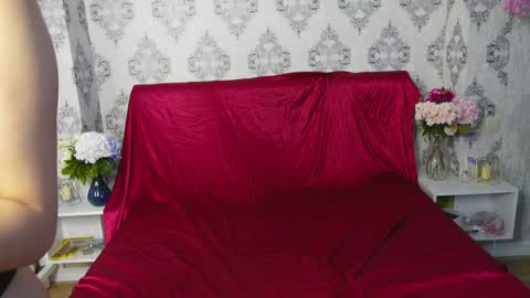 Snapshot of lylianrosse chatting on 04-11-26, 07:13 Lylian online show from 04-11-26, 07:13