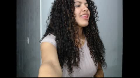 Snapshot of lylii_evans chatting on 01-07-25, 03:35 lylii_evans online show from 01-07-25, 03:35