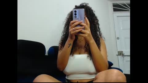 Snapshot of lylii_evans chatting on 02-05-25, 02:19 lylii_evans online show from 02-05-25, 02:19