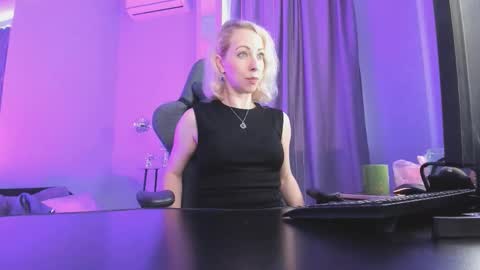 Lylith Skye NO NUDE model online show from 09-21-25, 10:50