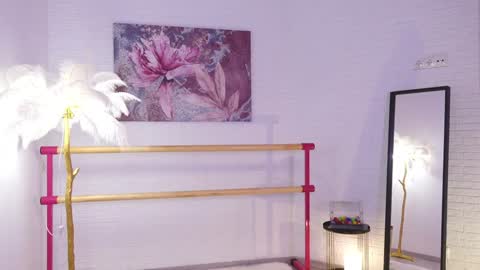 Snapshot of lyly_loveyou chatting on 01-31-25, 05:40 Lyly online show from 01-31-25, 05:40