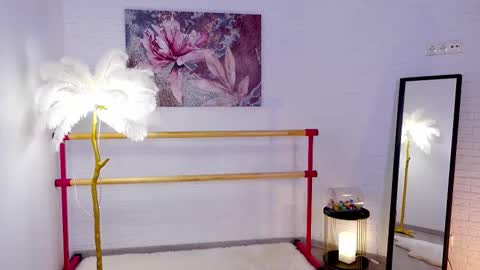 Snapshot of lyly_loveyou chatting on 02-25-25, 05:30 Lyly online show from 02-25-25, 05:30