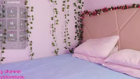 Snapshot of lyly_loveyou chatting on 09-16-25, 05:41 Lyly online show from 09-16-25, 05:41