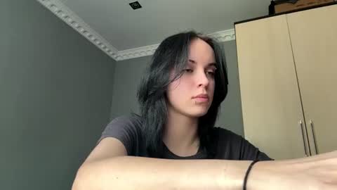 Snapshot of lynettawiseman chatting on 06-12-26, 08:02 Eva online show from 06-12-26, 08:02