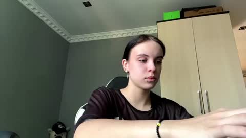 Snapshot of lynettawiseman chatting on 07-11-26, 07:44 Eva online show from 07-11-26, 07:44