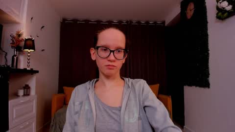 Snapshot of lynettebails chatting on 02-27-25, 10:42 Sara online show from 02-27-25, 10:42