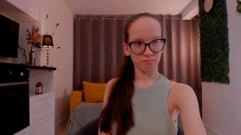 Snapshot of lynettebails chatting on 03-02-25, 04:10 Sara online show from 03-02-25, 04:10