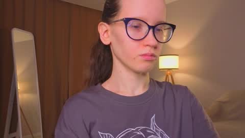 Sara online show from 02-24-26, 04:16